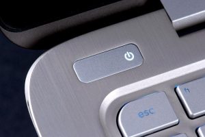 Cách mở nguồn laptop bằng tổ hợp phím