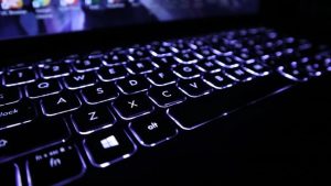 bật tắt đèn bàn phím laptop