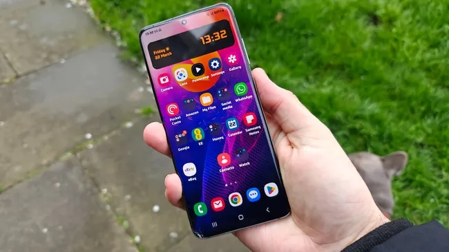 Dùng lại Galaxy S20 4 năm tuổi, tôi mới thấy lời hứa của Samsung 