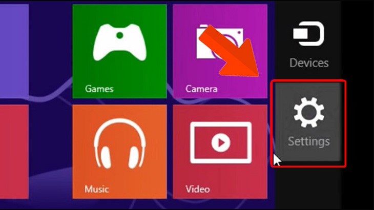 Bạn nhấn chọn vào mục Settings ở Charm Bar