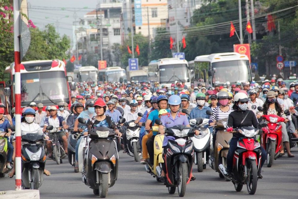 Cam kết tuân thủ luật pháp và quy định giao thông