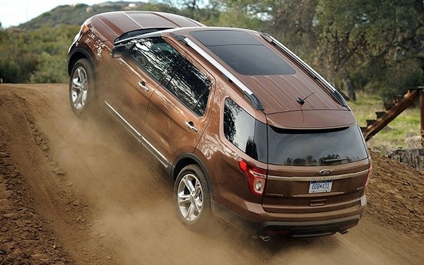 Kỹ thuật lái xe an toàn khi lái xe lên dốc