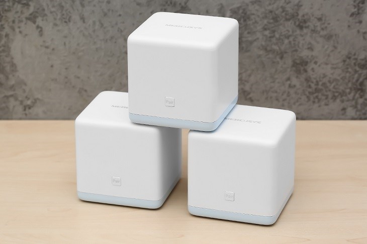 Bạn có thể đặt Router Wifi Mesh 3 Pack AC1200 Mercusys Halo S12 ở nơi gần vị trí làm việc để laptop kết nối dễ dàng Bạn có thể đặt Router Wifi Mesh 3 Pack AC1200 Mercusys Halo S12 ở nơi gần vị trí làm việc để laptop kết nối dễ dàng